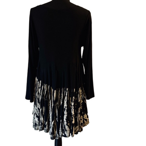 Kathmandu Black and Gray Dress Size Medium Long Sleeve Drop Waist Swing
